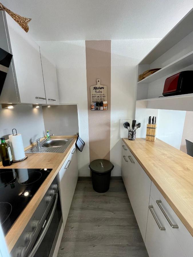 Schoene Ferienwohnung Mit Schwimmbad, Sauna Und Balkon ブラウンラーゲ エクステリア 写真